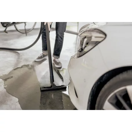 Kaercher WD 4 V-20/5/22 száraz- nedves porszívó