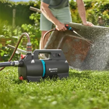 Gardena Akkumulátoros kerti szivattyú 3000 Silent18V akkumulátorral P4A