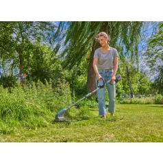   Gardena PowerTrim 30/18V P4A Akkumulátoros 
fűszegélynyíró akkumulátorral (4,0 