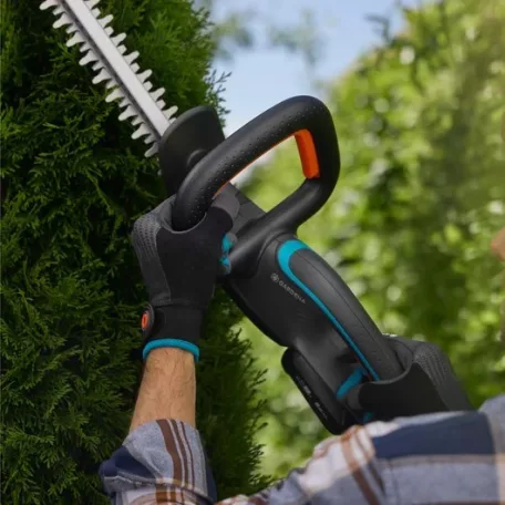Gardena EasyCut Akkumulátoros sövénynyíró akkumulátor nélkül 55/18V P4A
