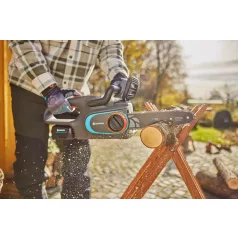   Gardena PowerSaw Akkumulátoros láncfűrész 
250/18V akkumulátorral (4,0 Ah)
