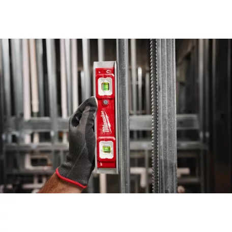 Milwaukee LED torpedó vízmérték 23 cm -  1db