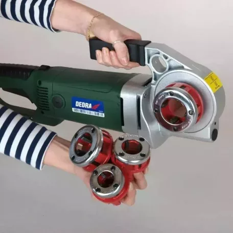 DEDRA Elektromos csőmenetvágó, 1,8 kW, 1/2” - 1,25”