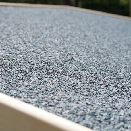 Milou kutyaház (85 × 75 × 71 cm)