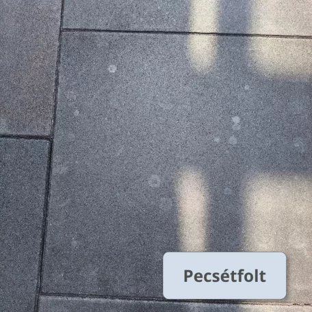 MÁSODOSZTÁLYÚ - ReFlex Playzone45 esésvédő gumilap - 4,5x50x50 cm fekete