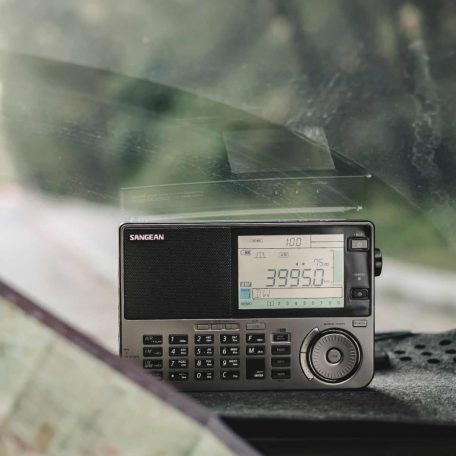 Sangean ATS-909X2 G FM / SW / MW/ LW/ Airband világvevő rádió (grafit)