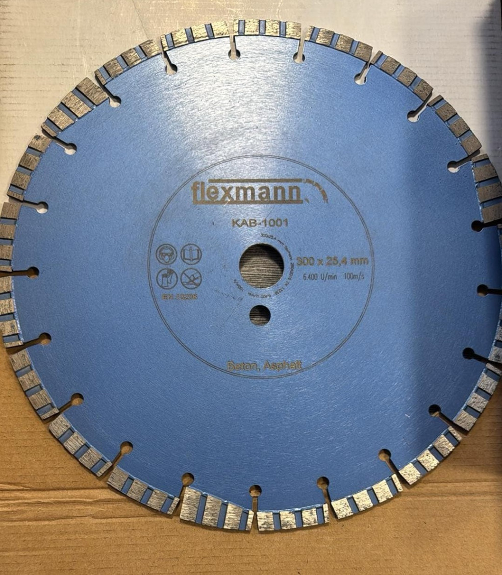 Image of Gyémánt vágókorong 300x2,8x10x21x25,4 aszfalt